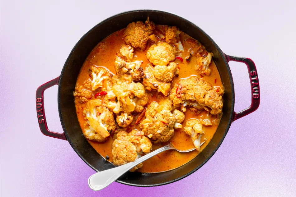 photo of a pot of curry cauliflower