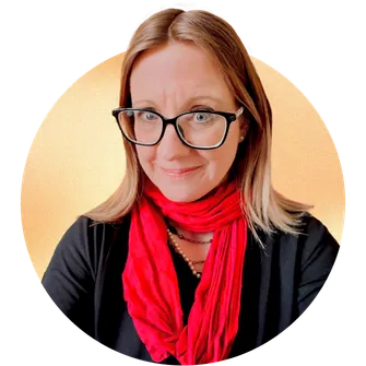 Photo of Elizabeth Broadbent