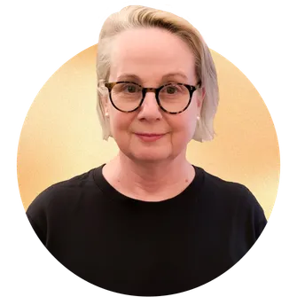 Photo of Sarah Hutter